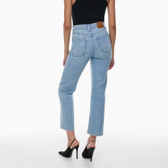 Aritzia Denim Forum The Arlo Hi-Rise Straight Jean - Picture 5 of 13